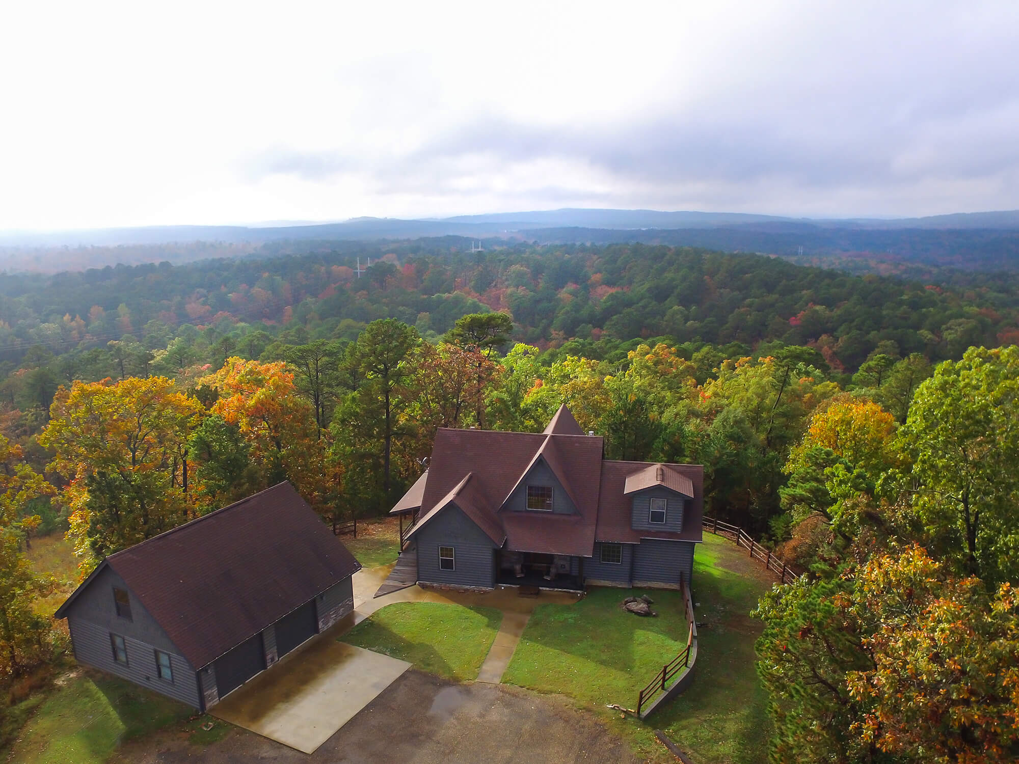 The Hilltop At Eagle Ridge Cabins In Broken Bow